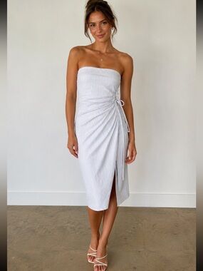 Light Blue 🌀 Classy Casual Pinstripe Strapless Dress